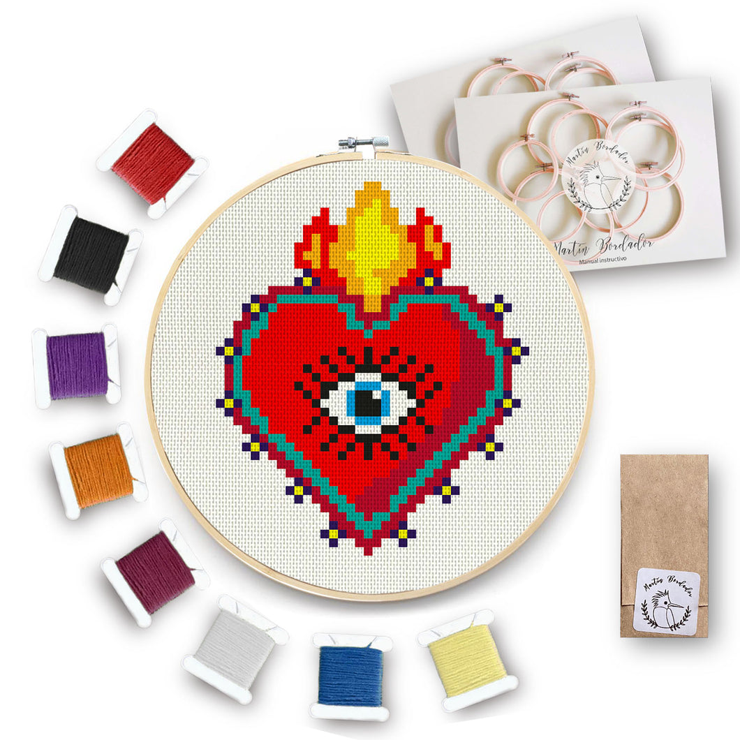 Mini Kit Punto Cruz Corazón Ojo